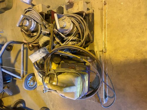 Lot of Miscellaneous Tooling, Rams, Hydraulic Pumps, and Impact Sockets - Image 5